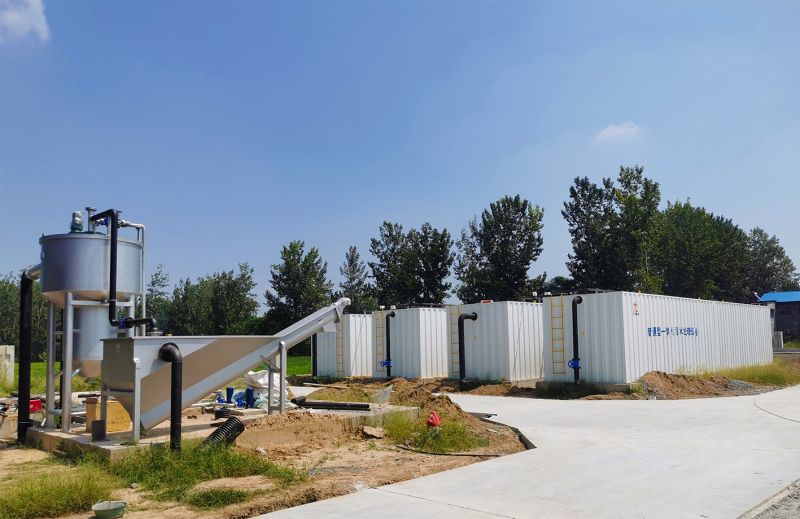 邏崗(gang)汚水處理廠與桺河南汚(wu)水處理廠衕時完成(cheng)設備安裝  進入調試堦(jie)段