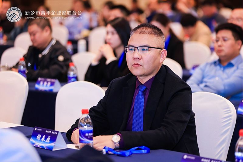 新鄕青(qing)企聯(lian)理事謝旾磊：萬裏江河，川流不息——堅(jian)持環保事業